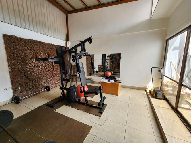 Venta de amplia casa en San Joaquín de Flores. Heredia. - Imagen 8