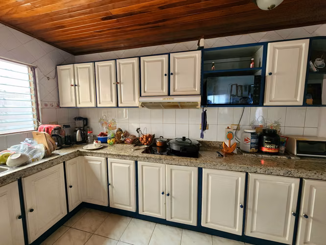 Venta de amplia casa en San Joaquín de Flores. Heredia. - Imagen 13