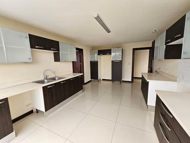 Hermoso Apartamento en Escazú – 315m2 (Código: VAPES-709) - Imagen 5