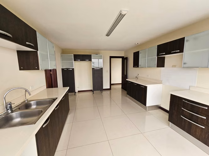 Hermoso Apartamento en Escazú – 315m2 (Código: VAPES-709) - Imagen 8