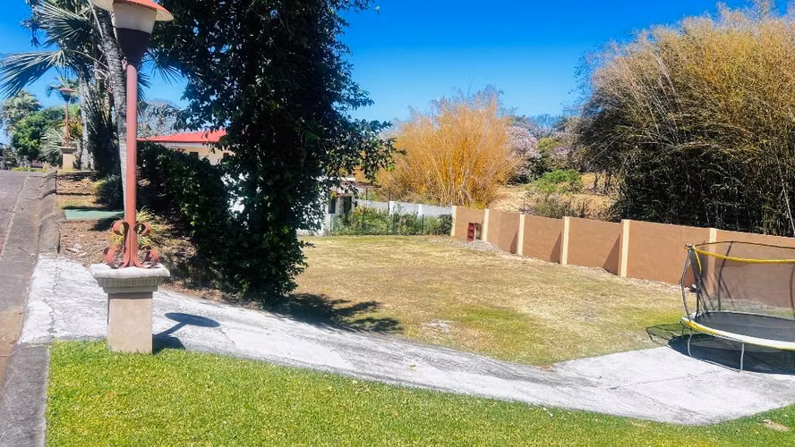 Venta de lite en condominio Bosques  de doña Rosa $170,000 - Imagen 2