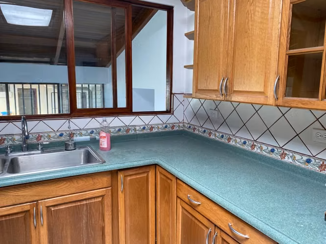 ID #1523CURRIDABAT PLAZA SOL CASA AMPLIA 1 PLANTA - Imagen 3