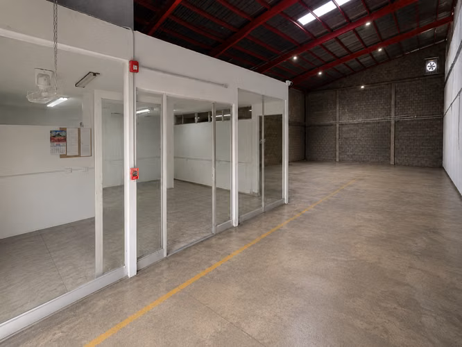 Bodega en Alquiler | Barreal, Heredia