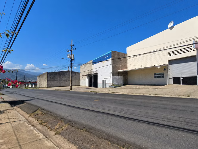Bodega en Alquiler | Barreal, Heredia