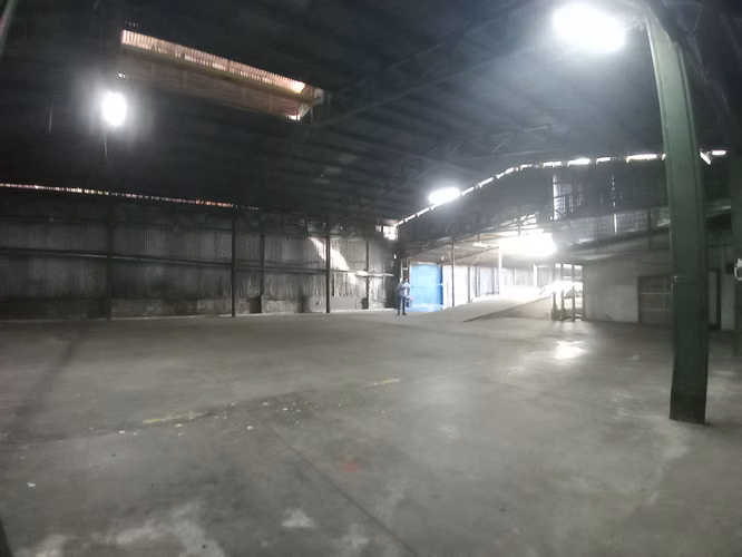 Warehouse for Rent in Tibás