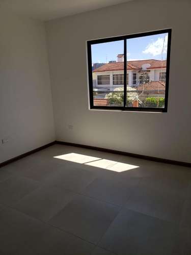 Condominio moderno en La Uruca - Imagen 4