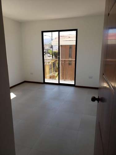 Condominio moderno en La Uruca - Imagen 3