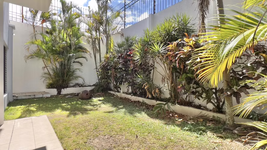 Exclusiva Casa en Venta en Condominio Privado, solo 4 unidades