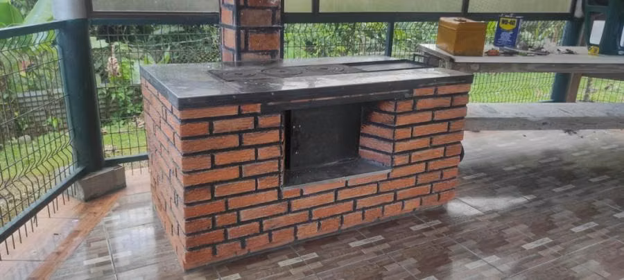 Propiedad en Costa Rica Clima cálido todo el año, cerca del Caribe estilo de vida relajado!