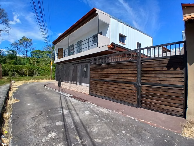 Home for Sale in Monte Rocoso, El Coyol. Alajuela