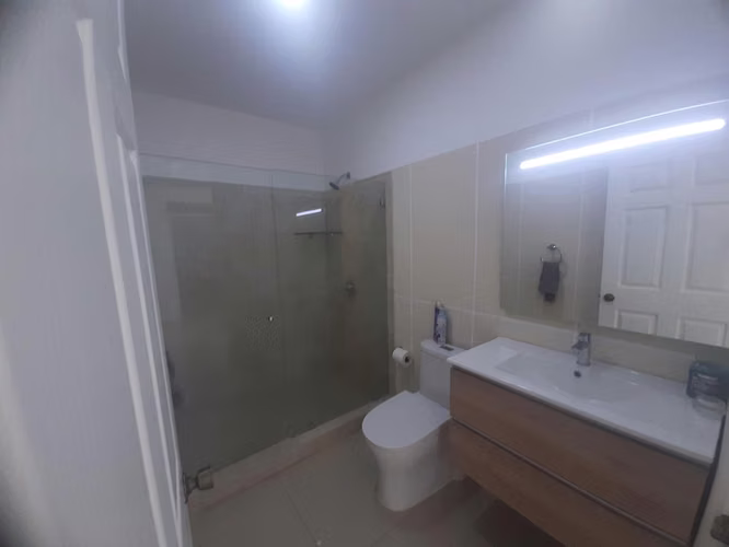 Santa Ana-Pereira. OPORTUNIDAD HERMOSA Y AMPLIA CASA MP 25-114