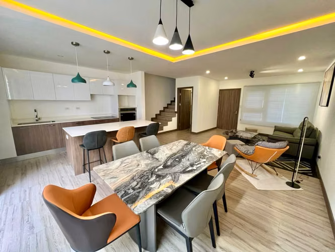 Casa para estrenar, 3 cuartos + sala TV, 24h seguridad, piscina + gimnasio, San Antonio