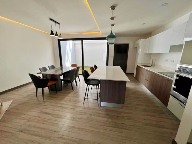 Casa para estrenar, 3 cuartos + sala TV, 24h seguridad, piscina + gimnasio, San Antonio