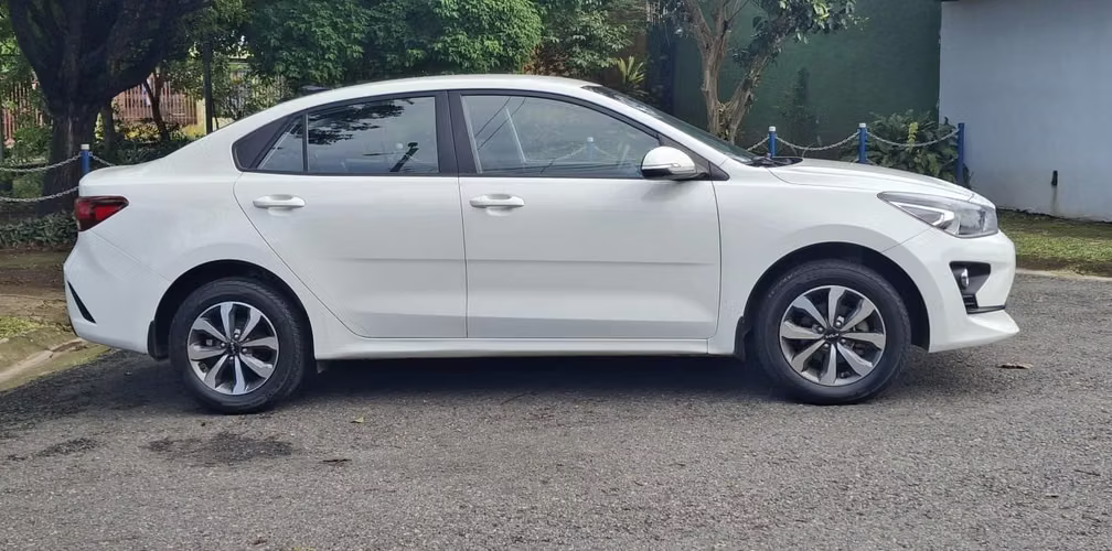 KIA RIO 2024 AUTOMÁTICO - Imagen 3