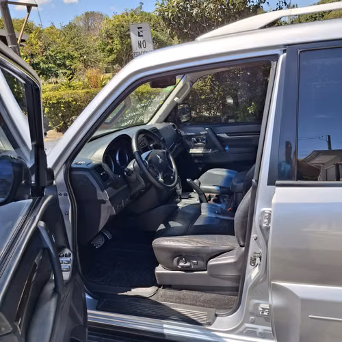MITSUBISHI MONTERO GLS 2011 DIESEL 7 PASAJEROS