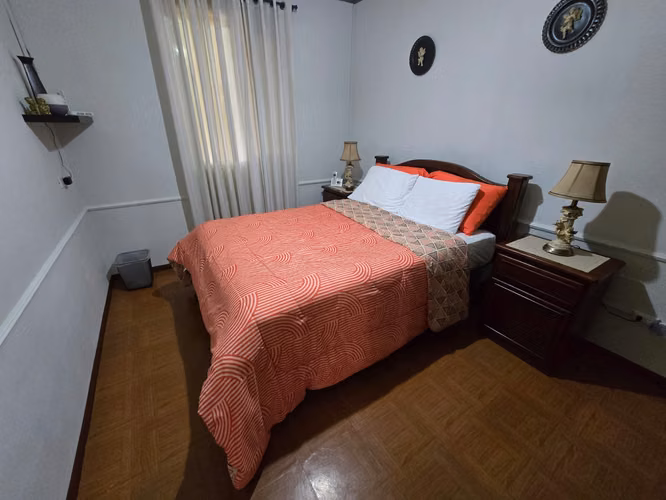 Venta Casa Alajuela 1 Planta, 3 Cuartos + Parqueo 1 carro + Patio 2 baños