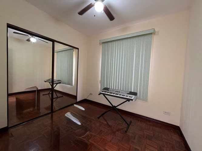 Venta Oportunidad en Río Oro – Casa de una planta con piscina en condominio exclusivo