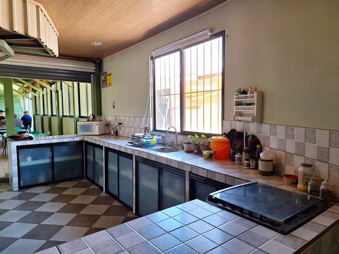 Propiedad educacional o comercial – Gran potencial. (AB 1370 )
