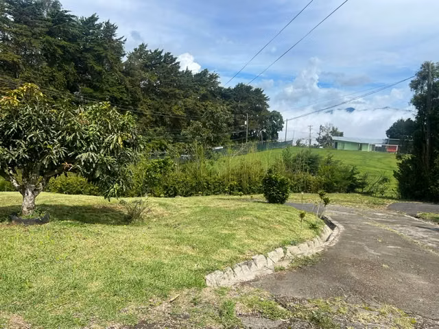Casa en ciudad-montaña Tarbaca, Aserrí MML