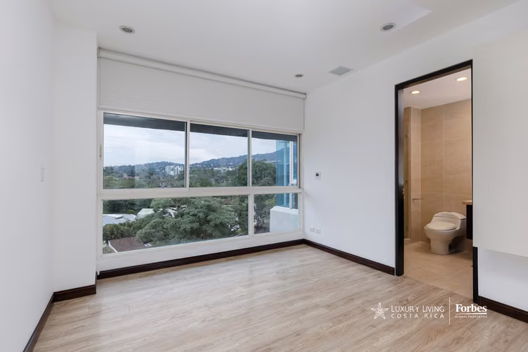 21351 - Amplio Penthouse con excelente ubicación y vista panorámica - Imagen 18