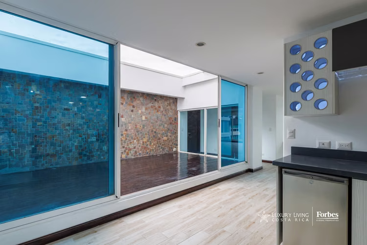 21351 - Amplio Penthouse con excelente ubicación y vista panorámica - Imagen 9