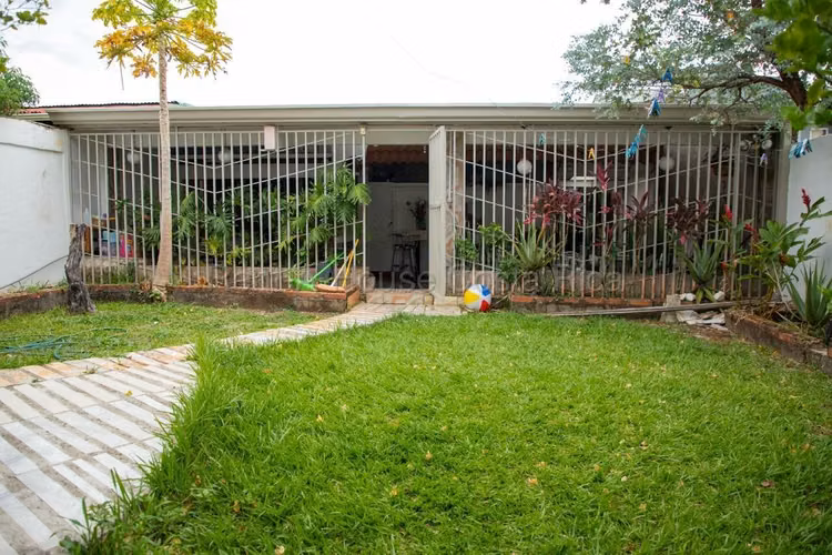 Venta de Casa Amplia en Invu Las Cañas Alajuela Cerca del Aeropuerto – Ideal para Familia o Negocio - Imagen 20