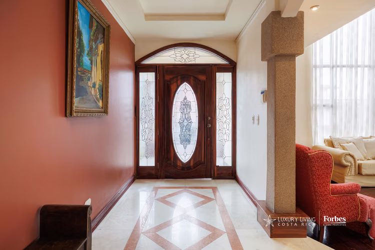 21352 - Residencia Familiar: Seguridad y Ubicación Estratégica, Altamonte