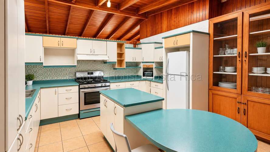 VENTA Casa de Uso Mixto en San Vicente de Moravia – Ideal para Oficinas, Consultorios o Negocio - Imagen 8