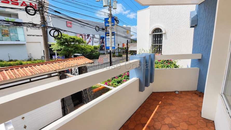 VENTA Casa de Uso Mixto en San Vicente de Moravia – Ideal para Oficinas, Consultorios o Negocio - Imagen 20