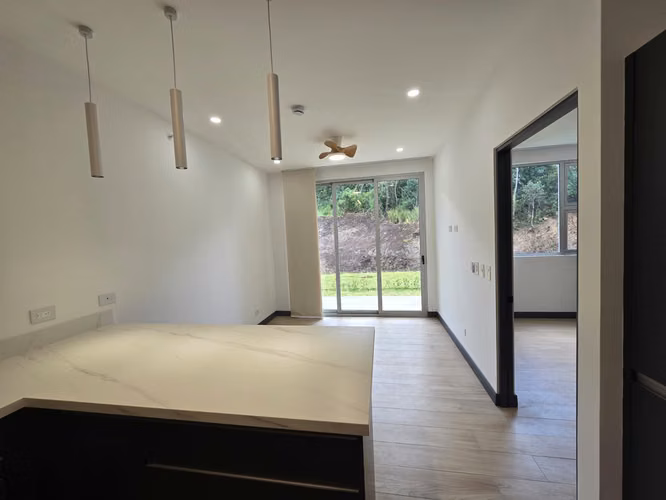 Alquiler apartamento nuevo en condominio