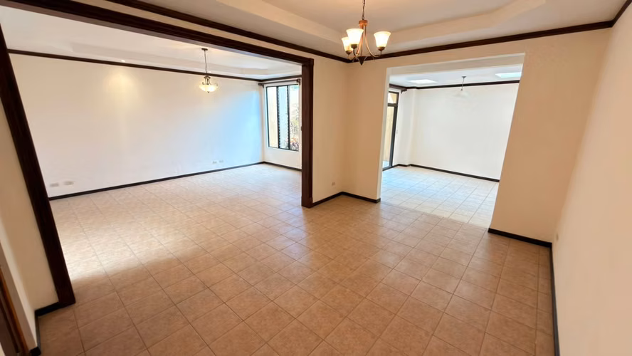 Casa  4 habitacionesen venta en Sabanilla- Condominio - 2 niveles