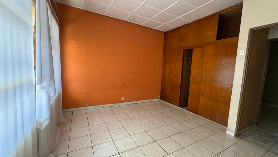 Venta de terreno con casa en el centro de Heredia - Imagen 11