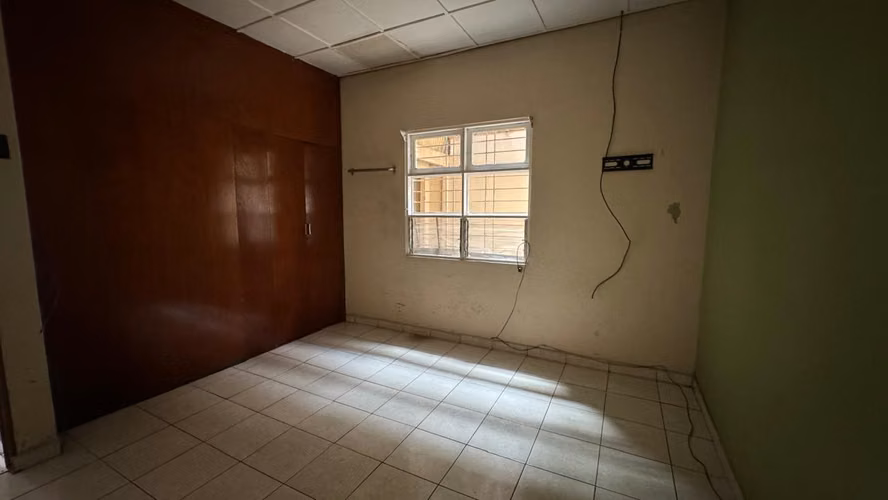 Venta de terreno con casa en el centro de Heredia - Imagen 7