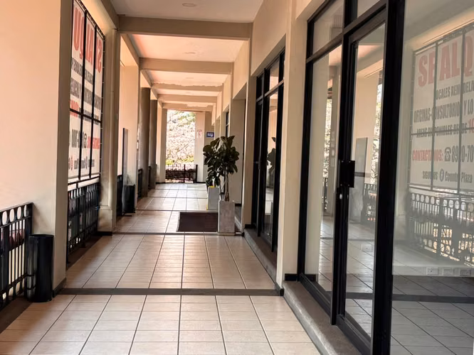 Commercial space in Plaza Comercial de Escazú, San José