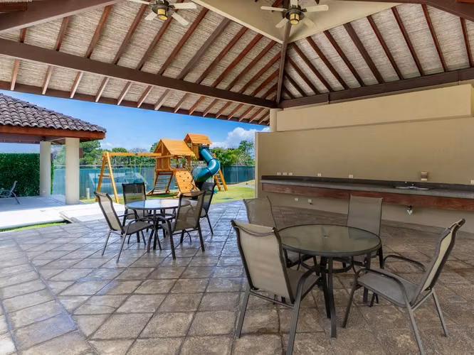VENTA DE CASA EN CONDOMINIO DE LUJO EN ESCAZÚ - Imagen 19