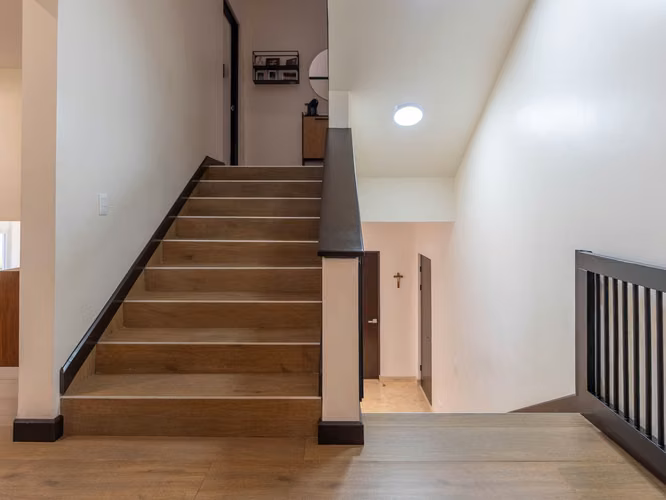VENTA DE CASA EN CONDOMINIO DE LUJO EN ESCAZÚ - Imagen 9