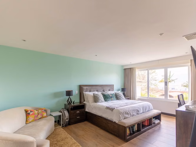 VENTA DE CASA EN CONDOMINIO DE LUJO EN ESCAZÚ - Imagen 11