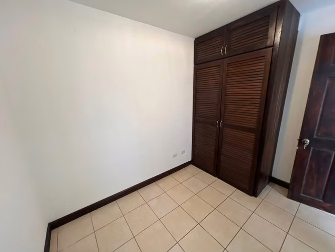 SE VENDE HERMOSA CASA en Paraíso de Cartago