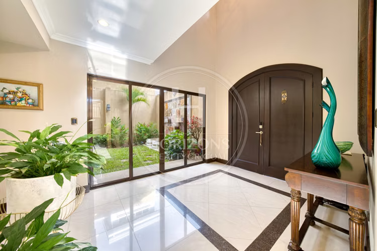 Casa de Lujo en Venta en Residencial Altamonte en Curridabat 4 Habitaciones y Terraza noj1262sb