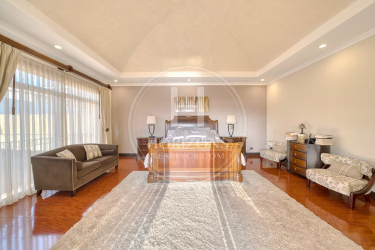 Casa de Lujo en Venta en Residencial Altamonte en Curridabat 4 Habitaciones y Terraza noj1262sb