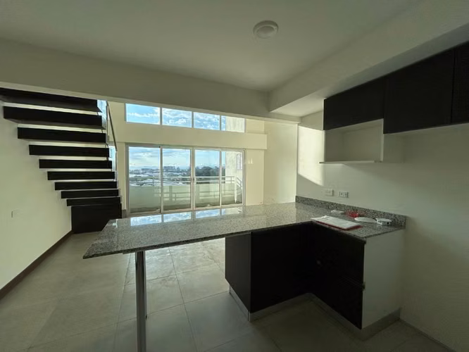 Venta precioso Penhhouse / Heredia Barreal