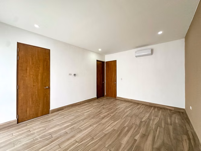 VENTA DE CASA PARA INVERSION EN LINDORA 43