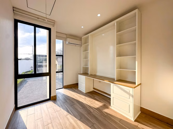 VENTA DE CASA PARA INVERSION EN LINDORA 43