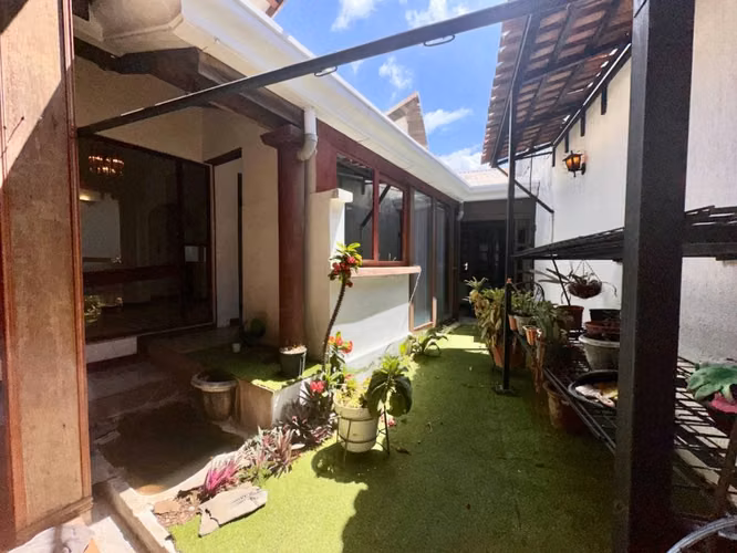 Venta de hermosa casa esquinera en Mercedes Norte de Heredia - Imagen 13