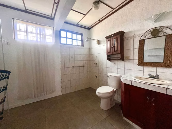 Venta de hermosa casa esquinera en Mercedes Norte de Heredia - Imagen 15