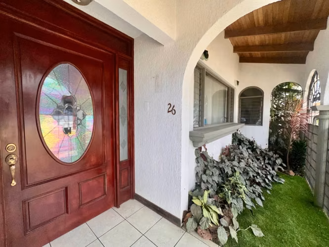 Venta de hermosa casa esquinera en Mercedes Norte de Heredia - Imagen 3