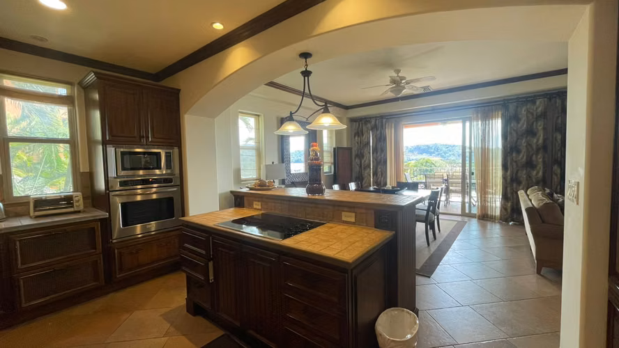 Casa Montebello: Lujo Elevado en el Corazón de Los Sueños