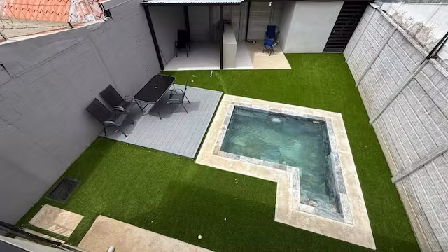 Casa en venta en Desamparados - Independiente -2 niveles -moderna