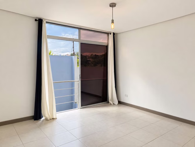 CASA EN VENTA CONDOMINIO HACIENDA LINCOLN