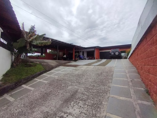 Venta Casa + Apartamento + Gran Patio en zona de alta demanda – San Pablo, Heredia - Imagen 2